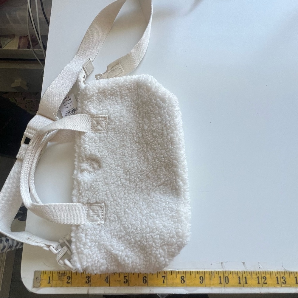 Victoria’s Secret Winter White Plush Teddy Mini Tote Crossbody Bag NWT - Picture 14 of 14